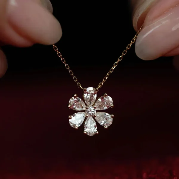 0.65 Carat Designer Diamond Necklace 0.65 Carat Designer Diamond Necklace