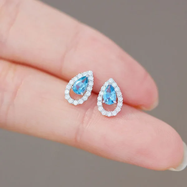 Pear-Cut Aquamarine Diamond Earrings Pear-Cut Aquamarine Diamond Earrings