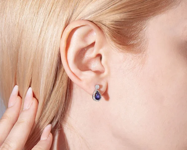 Pear-Shaped Sapphire Earrings with Diamond Halo in Gold (2)