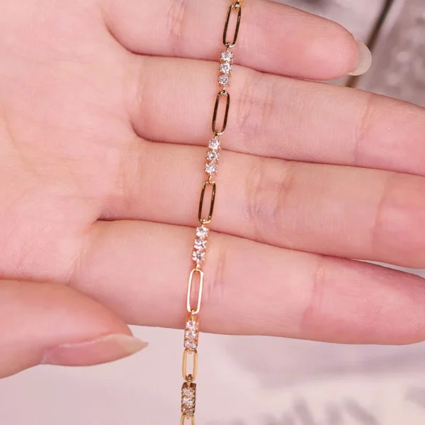 Minimal Design Diamond Bracelet II (3) Minimal Design Diamond Bracelet II (3)