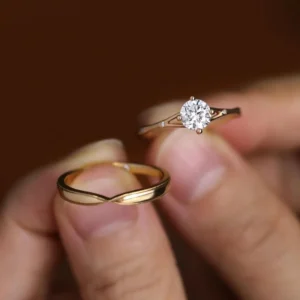 0.75 Carat Round Cut Diamond Solitaire Ring