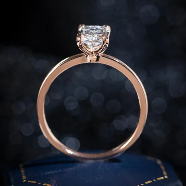 1 Carat Radiant-Cut Diamond Rose Gold Solitaire Ringд