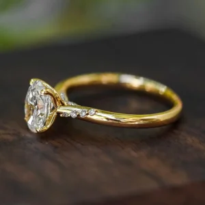 1.10 Carat Oval Cut Vintage Diamond Solitaire Ring