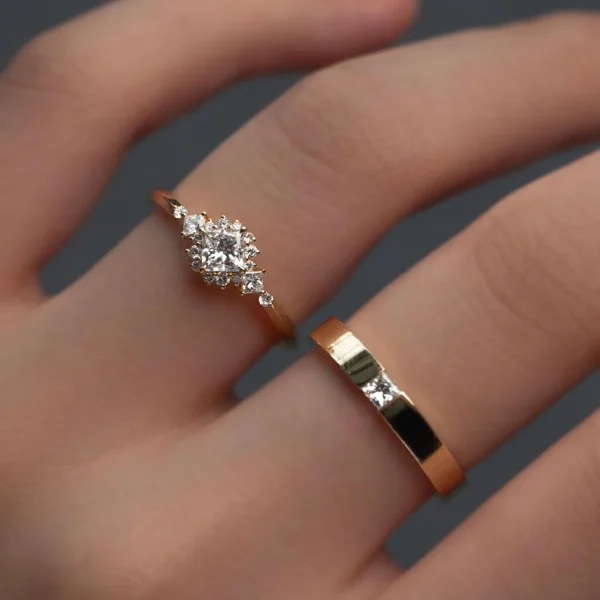 0.70 Carat Princess Cut Diamond Solitaire Ring (2)