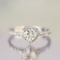 0.90 Carat Heart-Cut Diamond Solitaire Ring (3)