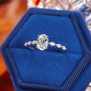 1 Carat HRD-Certified Oval Diamond Solitaire Ring