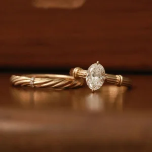 1 Carat Oval-Cut Vintage Diamond Solitaire Ring