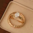 1 Carat Oval-Cut Vintage Diamond Solitaire Ring (4)