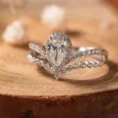 1 Carat Pear-Cut Diamond Solitaire Ring (2)