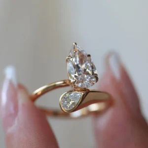 1.15 Carat Pear-Cut Diamond Solitaire Ring