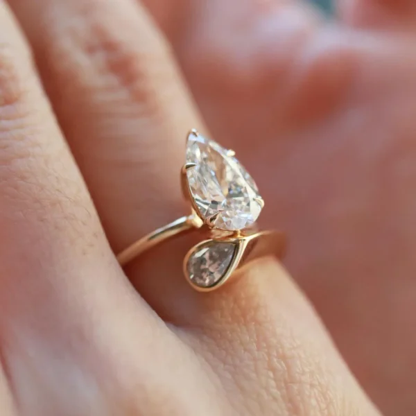 1.15 Carat Pear-Cut Diamond Solitaire Ring