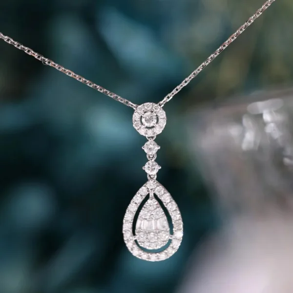 0.60 Carat Baguette Diamond Necklace (3)
