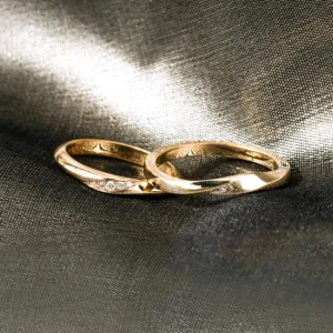 Curved Custom Design Yellow Gold Diamond Couple Rings