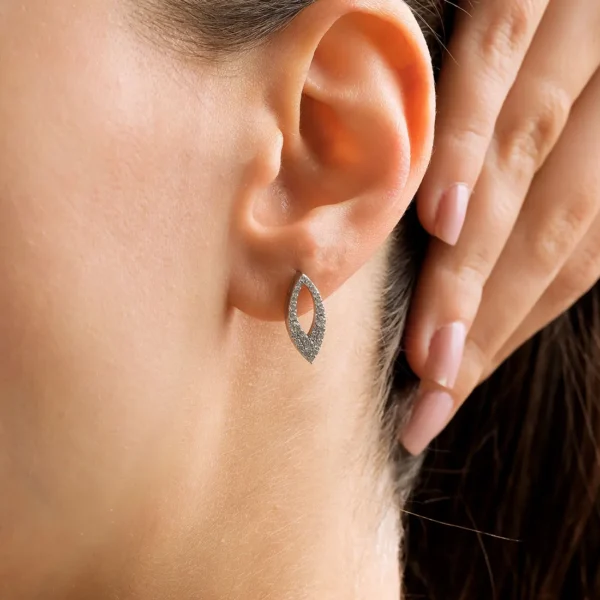 0.70 Carat Diamond Bridal Set Design Earrings (2)